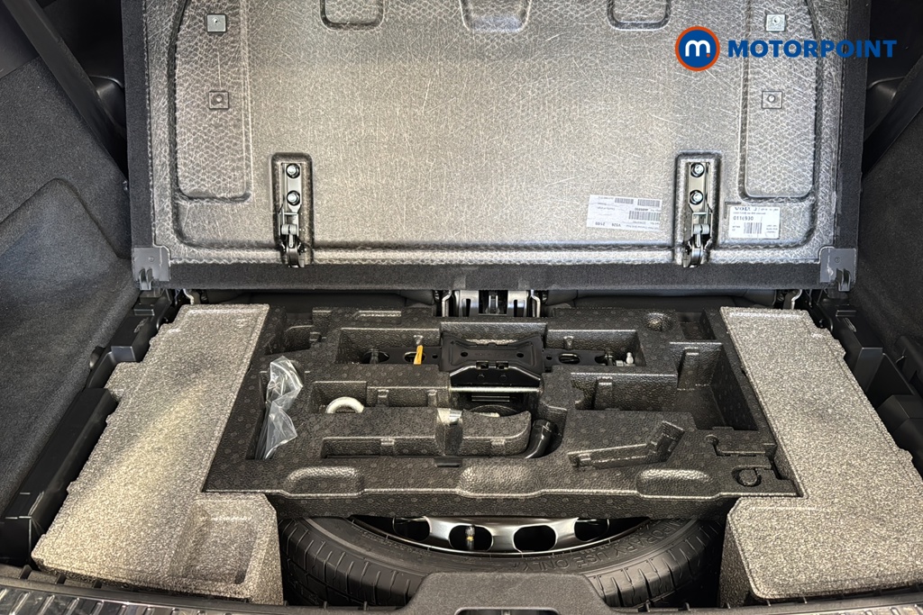 Volvo Xc90 Core Automatic Petrol SUV - Stock Number (1653803) - 33rd supplementary image
