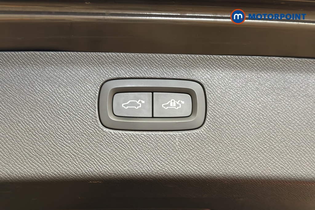 Volvo Xc90 Core Automatic Petrol SUV - Stock Number (1653803) - 35th supplementary image