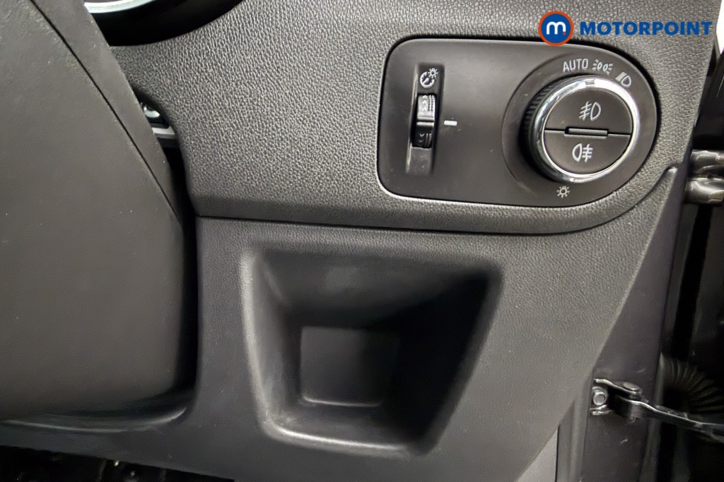 Vauxhall Crossland Ultimate Manual Petrol SUV - Stock Number (1654113) - 5th supplementary image