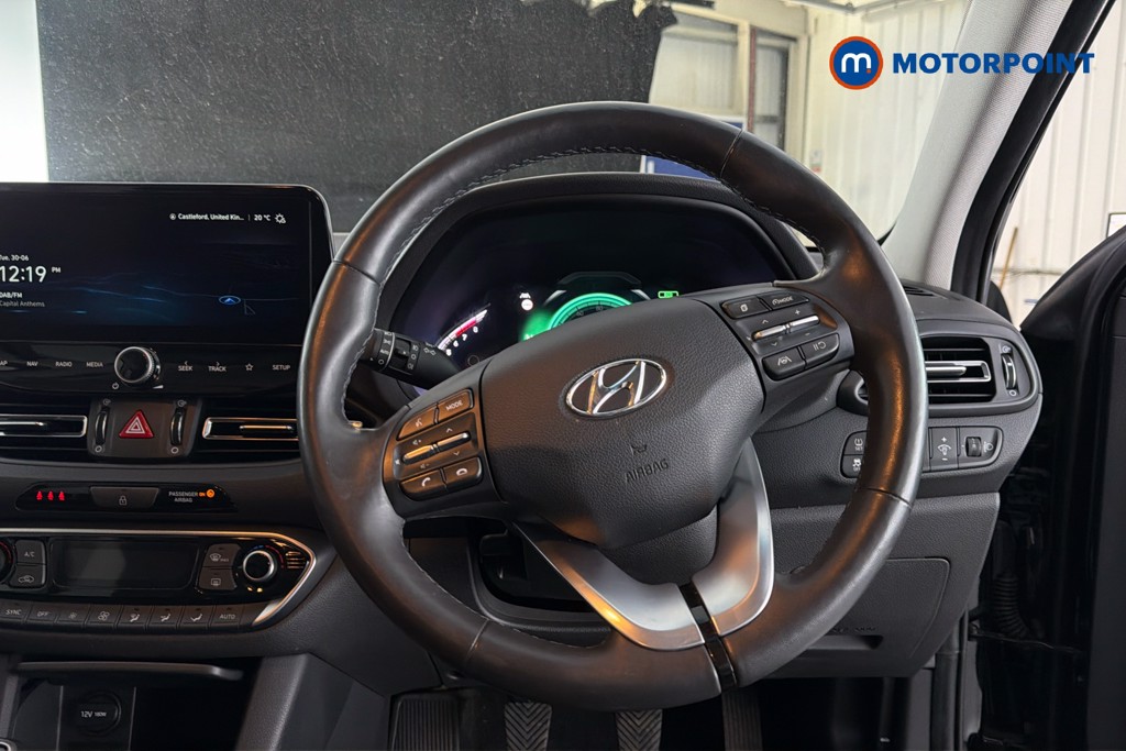 Hyundai I30 Premium Manual Petrol Estate - Stock Number (1655094) - 2nd supplementary image