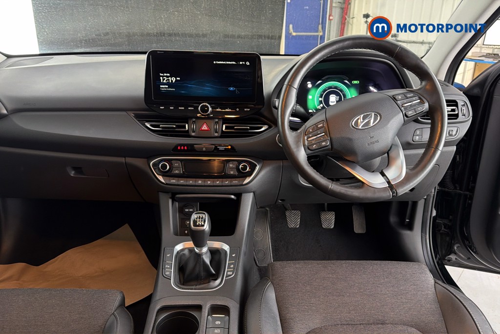 Hyundai I30 Premium Manual Petrol Estate - Stock Number (1655094) - 1st supplementary image