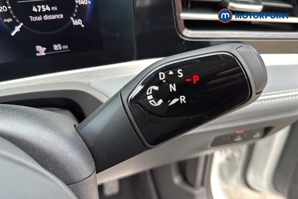 Volkswagen Passat Life Automatic Petrol Plug-In Hybrid Estate - Stock Number (1655211) - 6th supplementary image