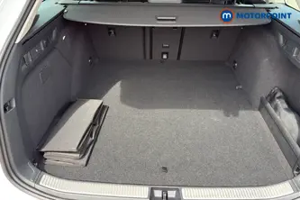Volkswagen Passat Life Automatic Petrol Plug-In Hybrid Estate - Stock Number (1655211) - 30th supplementary image