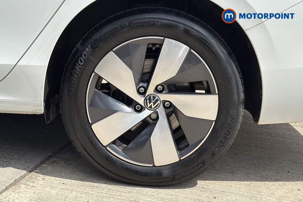 Volkswagen Passat Life Automatic Petrol Plug-In Hybrid Estate - Stock Number (1655211) - 45th supplementary image