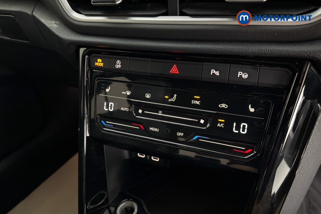 Volkswagen T-Roc R-Line Manual Petrol SUV - Stock Number (1655338) - 12th supplementary image