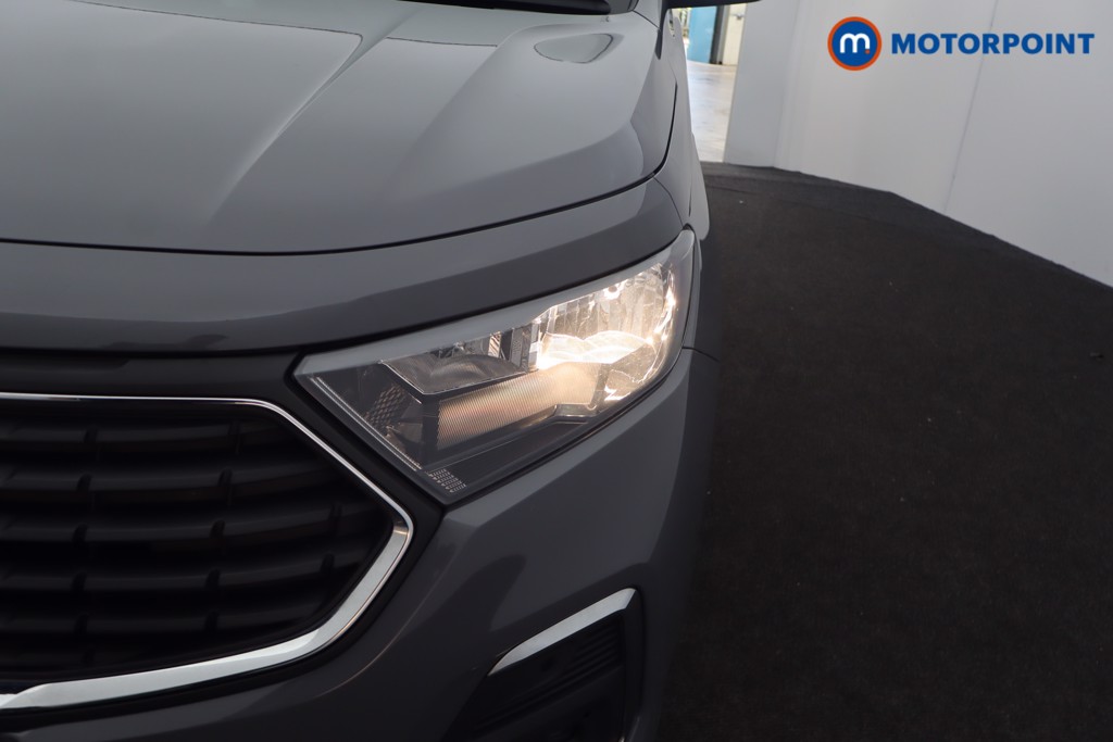 Ford Transit Connect Limited Automatic Petrol Plug-In Hybrid Panel Van - Stock Number (1655381) - 24th supplementary image