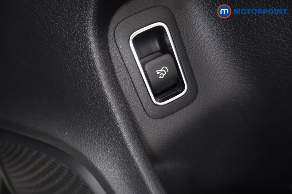 Mercedes-Benz CLA Amg Line Automatic Petrol Coupe - Stock Number (1655776) - 30th supplementary image