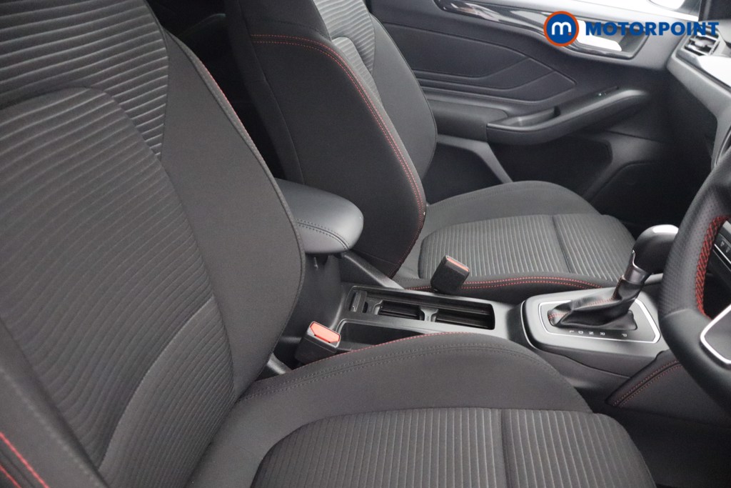 Ford Focus St-Line X Automatic Petrol Estate - Stock Number (1655805) - 13th supplementary image