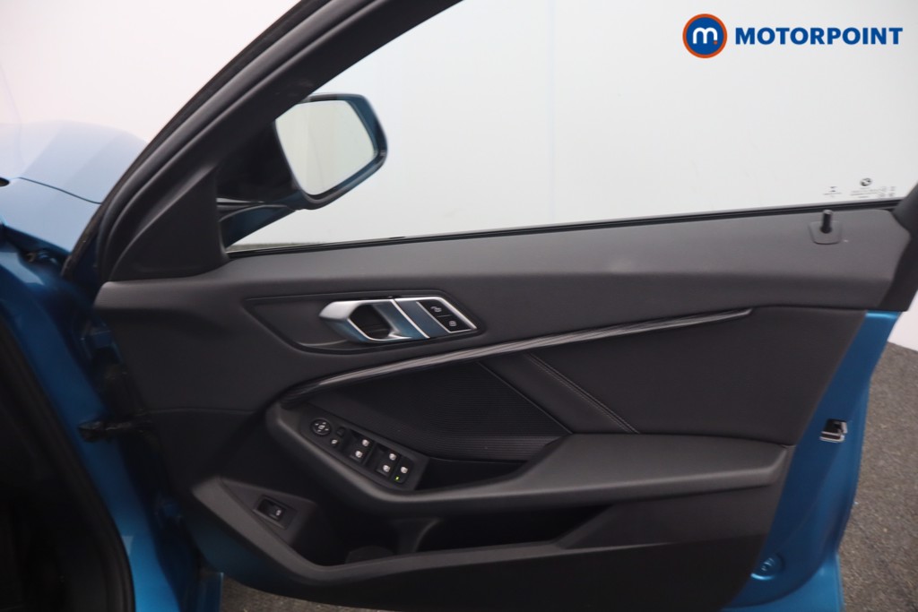 BMW 1 Series Sport Manual Petrol Hatchback - Stock Number (1656129) - 9th supplementary image