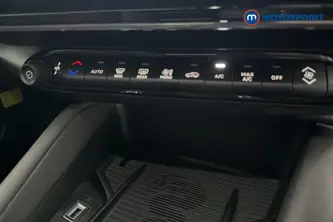 Alfa Romeo Junior Veloce Automatic Electric SUV - Stock Number (1656156) - 12th supplementary image