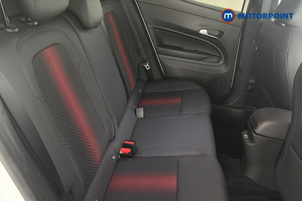 Alfa Romeo Junior Veloce Automatic Electric SUV - Stock Number (1656156) - 25th supplementary image