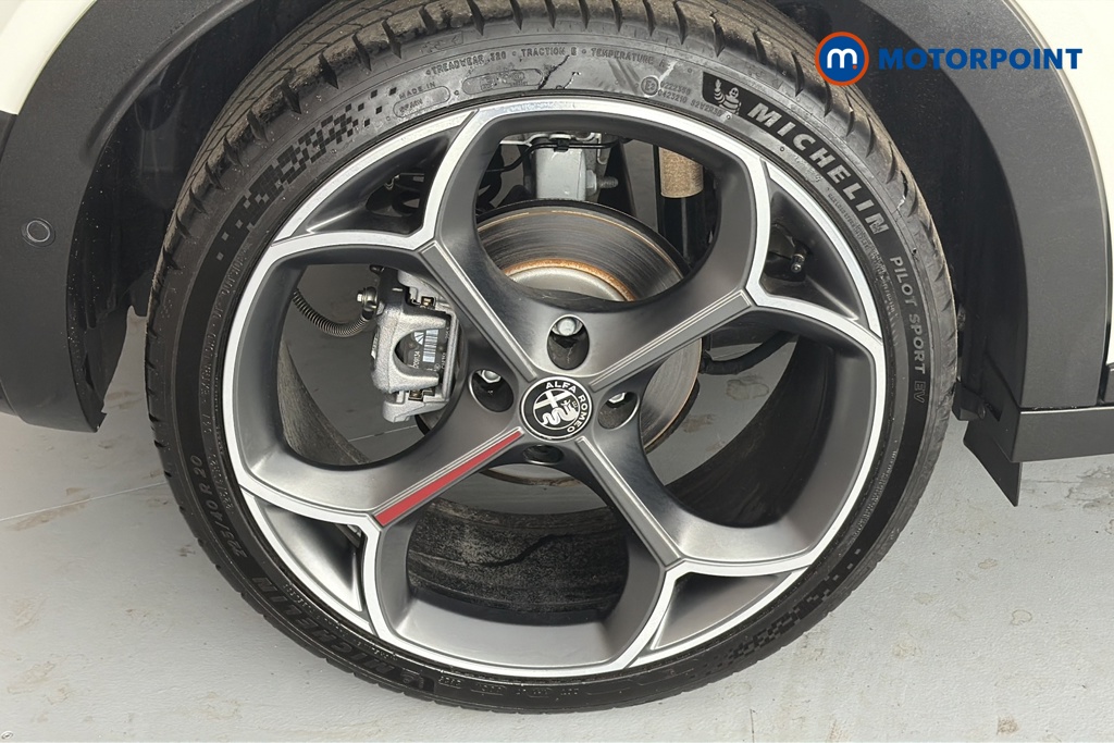 Alfa Romeo Junior Veloce Automatic Electric SUV - Stock Number (1656156) - 46th supplementary image