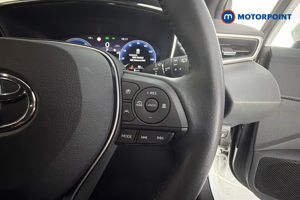 Toyota Corolla Design Automatic Petrol-Electric Hybrid Estate - Stock Number (1656173) - 4th supplementary image