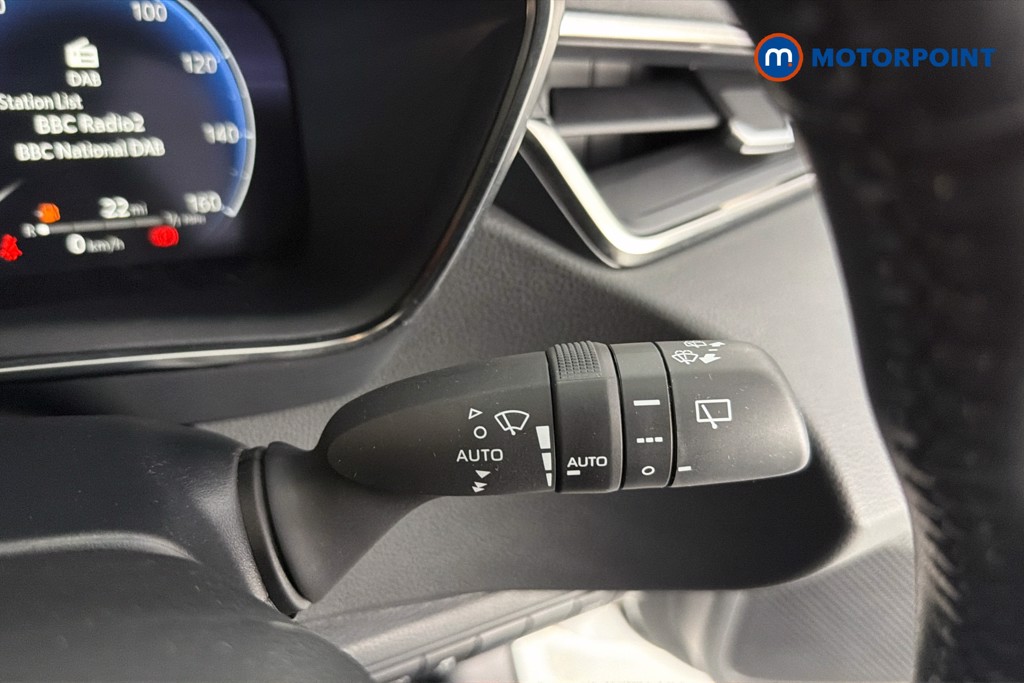 Toyota Corolla Design Automatic Petrol-Electric Hybrid Estate - Stock Number (1656173) - 7th supplementary image