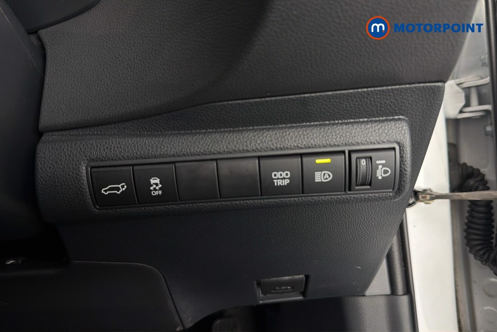 Toyota Corolla Design Automatic Petrol-Electric Hybrid Estate - Stock Number (1656173) - 18th supplementary image
