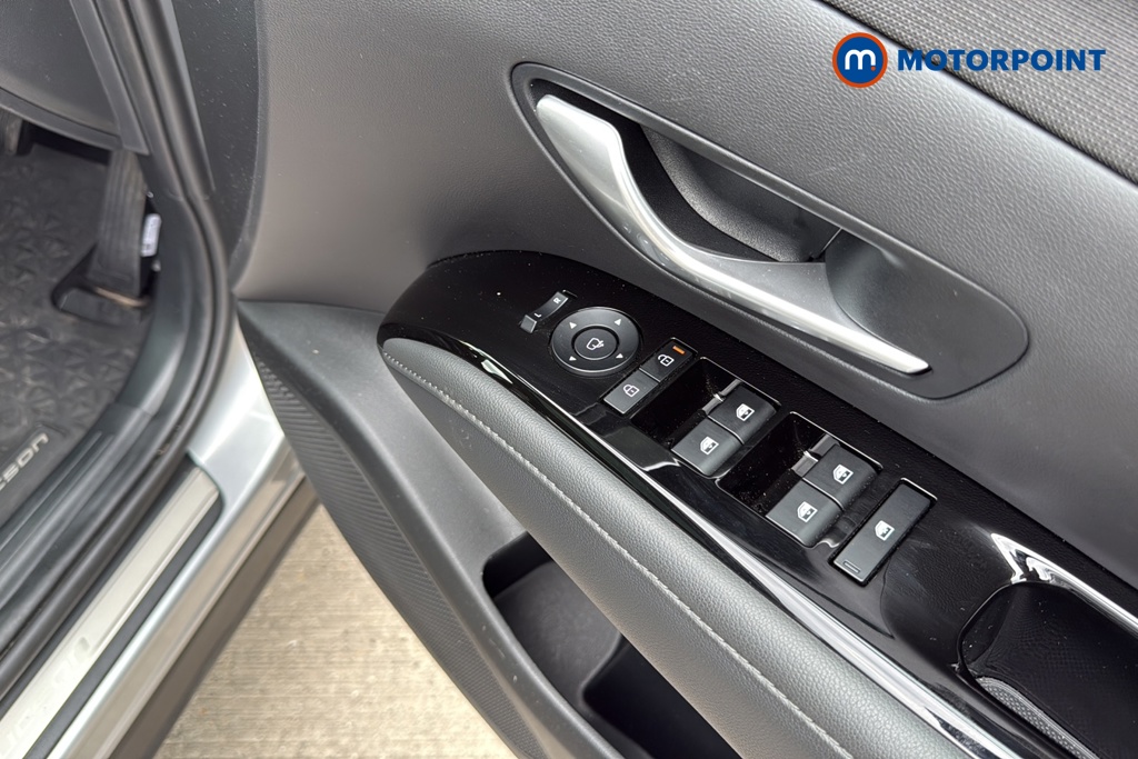 Hyundai Tucson Ultimate Automatic Petrol-Electric Hybrid SUV - Stock Number (1656277) - 19th supplementary image