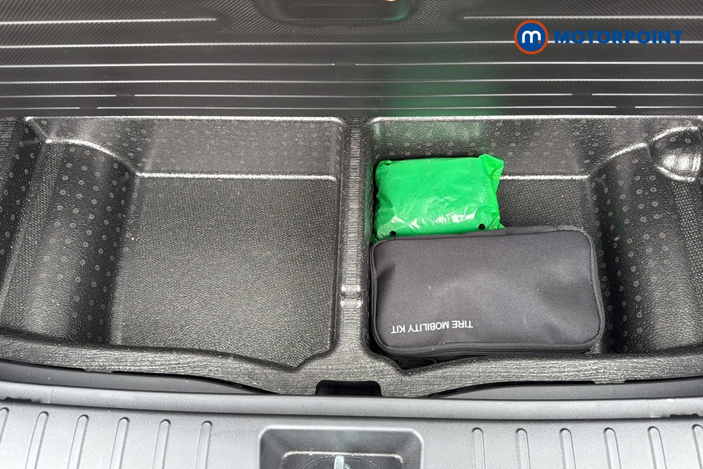 Hyundai Tucson Ultimate Automatic Petrol-Electric Hybrid SUV - Stock Number (1656277) - 33rd supplementary image