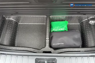 Hyundai Tucson Ultimate Automatic Petrol-Electric Hybrid SUV - Stock Number (1656277) - 33rd supplementary image
