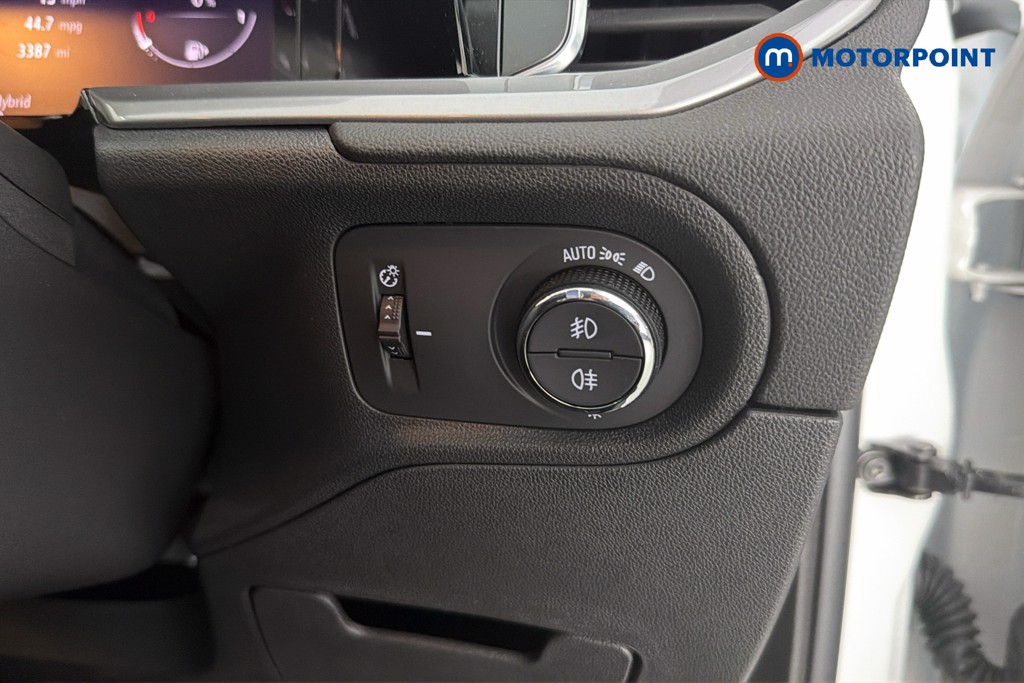 Vauxhall Grandland Ultimate Automatic Petrol Plug-In Hybrid SUV - Stock Number (1656477) - 18th supplementary image