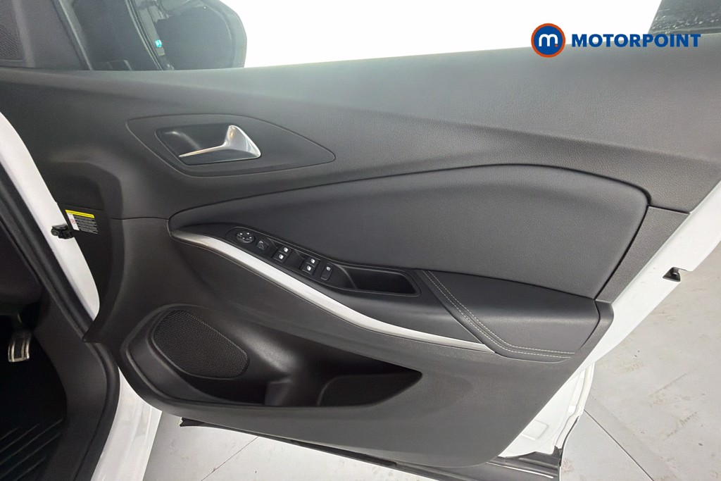 Vauxhall Grandland Ultimate Automatic Petrol Plug-In Hybrid SUV - Stock Number (1656477) - 19th supplementary image