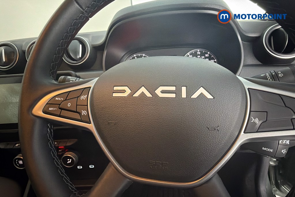 Dacia Duster Extreme Manual Petrol SUV - Stock Number (1656887) - 5th supplementary image