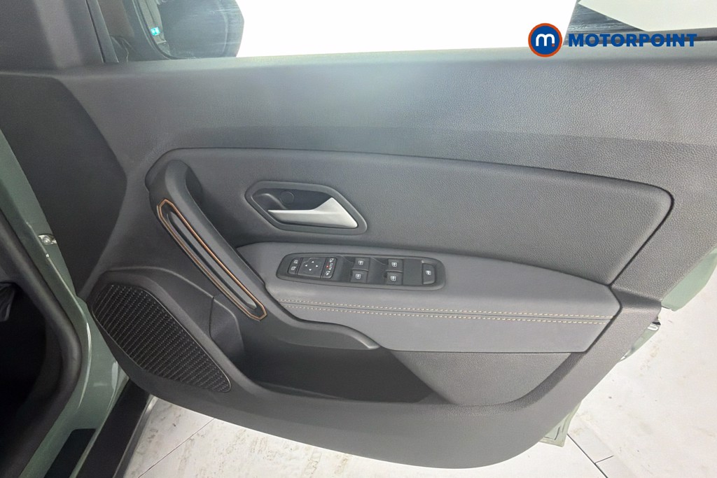 Dacia Duster Extreme Manual Petrol SUV - Stock Number (1656887) - 19th supplementary image