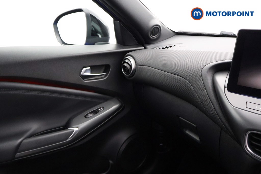 Nissan Juke N-Connecta Manual Petrol SUV - Stock Number (1657028) - 10th supplementary image