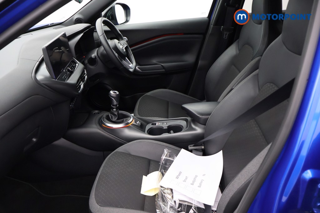 Nissan Juke N-Connecta Manual Petrol SUV - Stock Number (1657028) - 23rd supplementary image