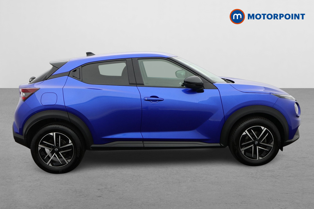 Nissan Juke N-Connecta Manual Petrol SUV - Stock Number (1657028) - Drivers side