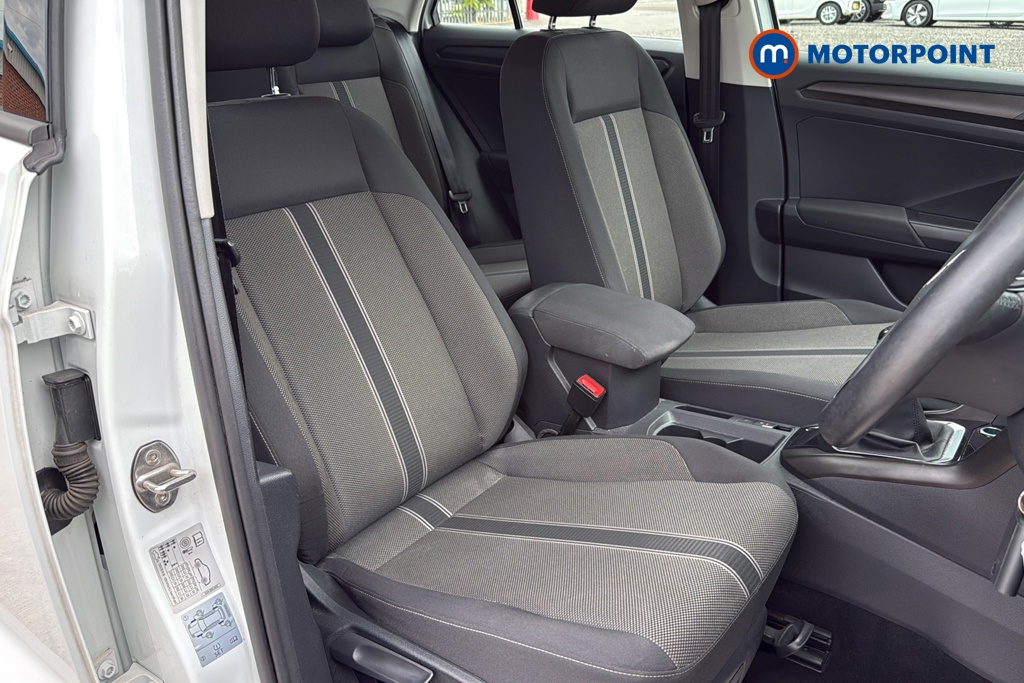 Volkswagen T-Roc SE Manual Diesel SUV - Stock Number (1657110) - 22nd supplementary image