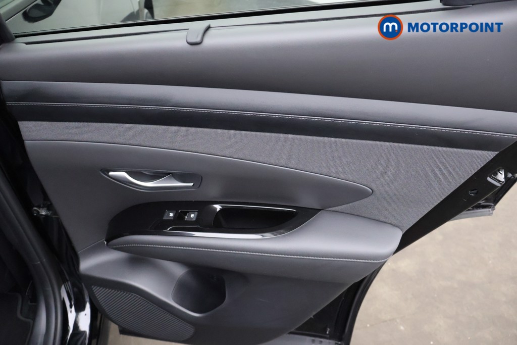 Hyundai Tucson Ultimate Automatic Petrol Plug-In Hybrid SUV - Stock Number (1657422) - 17th supplementary image