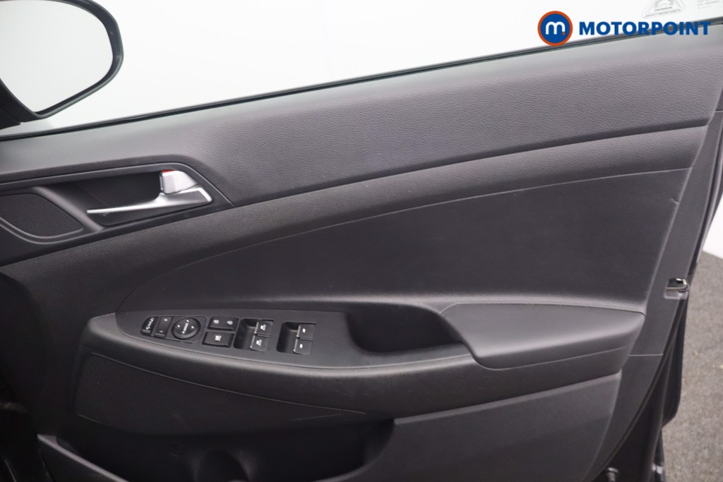 Hyundai Tucson Se Nav Manual Petrol SUV - Stock Number (1610507) - 10th supplementary image
