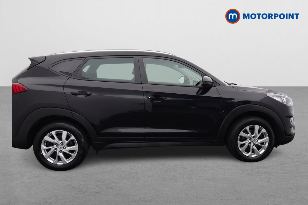 Hyundai Tucson Se Nav Manual Petrol SUV - Stock Number (1610507) - Drivers side