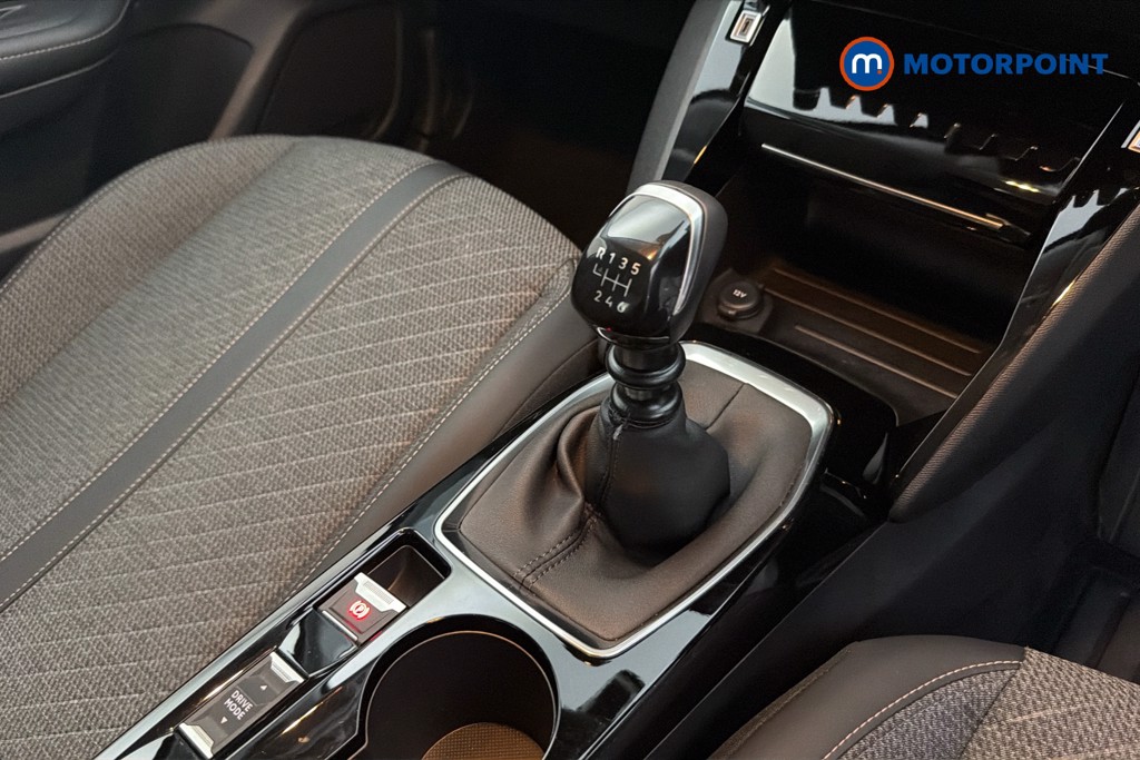 Peugeot 208 Allure Manual Petrol Hatchback - Stock Number (1624800) - 15th supplementary image