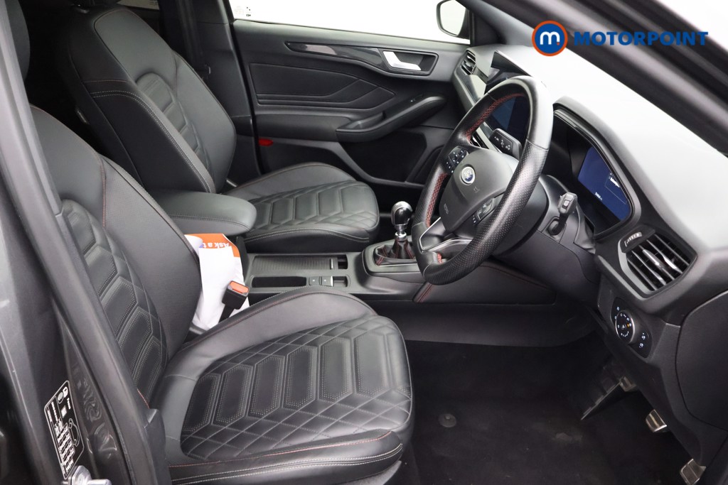 Ford Focus St-Line X Manual Petrol Estate - Stock Number (1630299) - 16th supplementary image