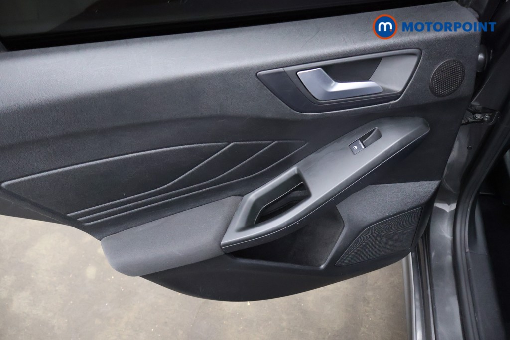 Ford Focus St-Line X Manual Petrol Estate - Stock Number (1630299) - 20th supplementary image
