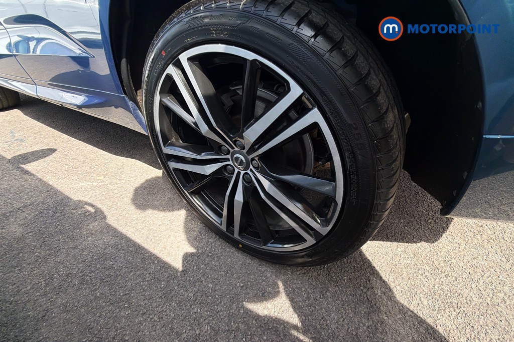 Volvo Xc60 R Design Pro Automatic Petrol SUV - Stock Number (1634388) - 39th supplementary image