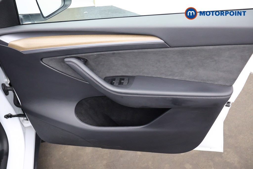 Tesla Model Y Rwd 5Dr Auto Automatic Electric SUV - Stock Number (1644768) - 13th supplementary image