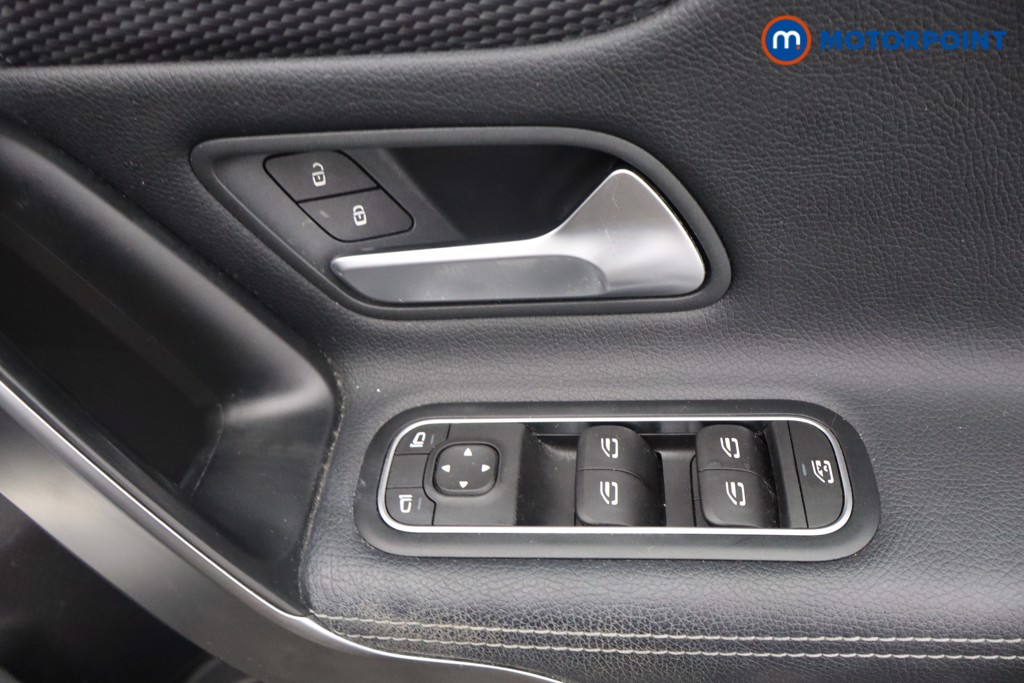 Mercedes-Benz A Class Sport Automatic Diesel Hatchback - Stock Number (1645282) - 9th supplementary image