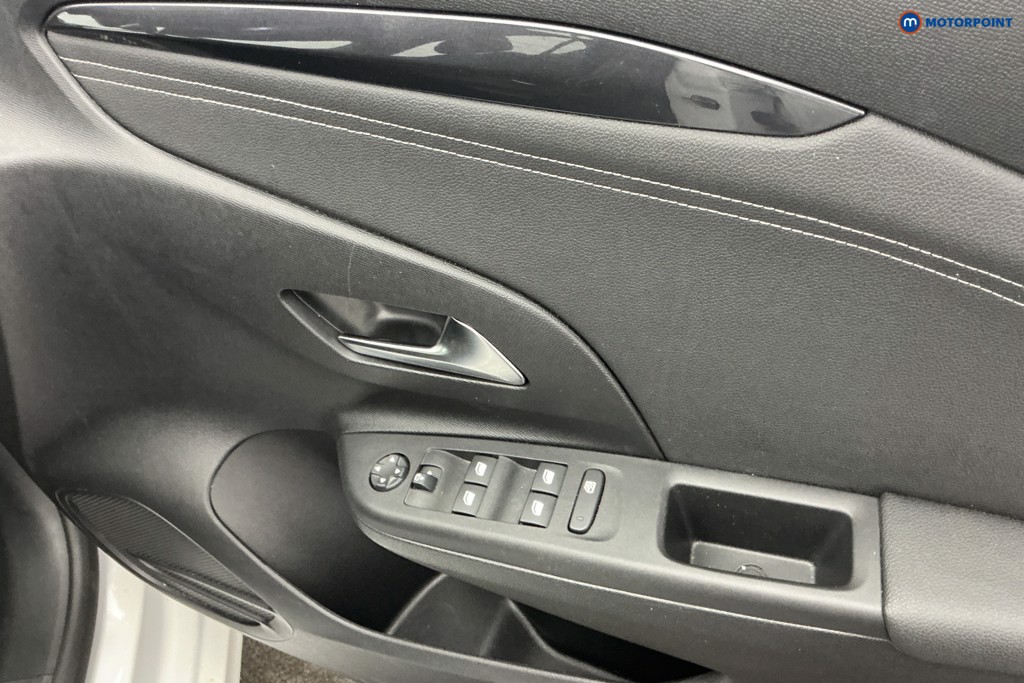 Vauxhall Corsa GS Manual Petrol Hatchback - Stock Number (1645356) - 25th supplementary image