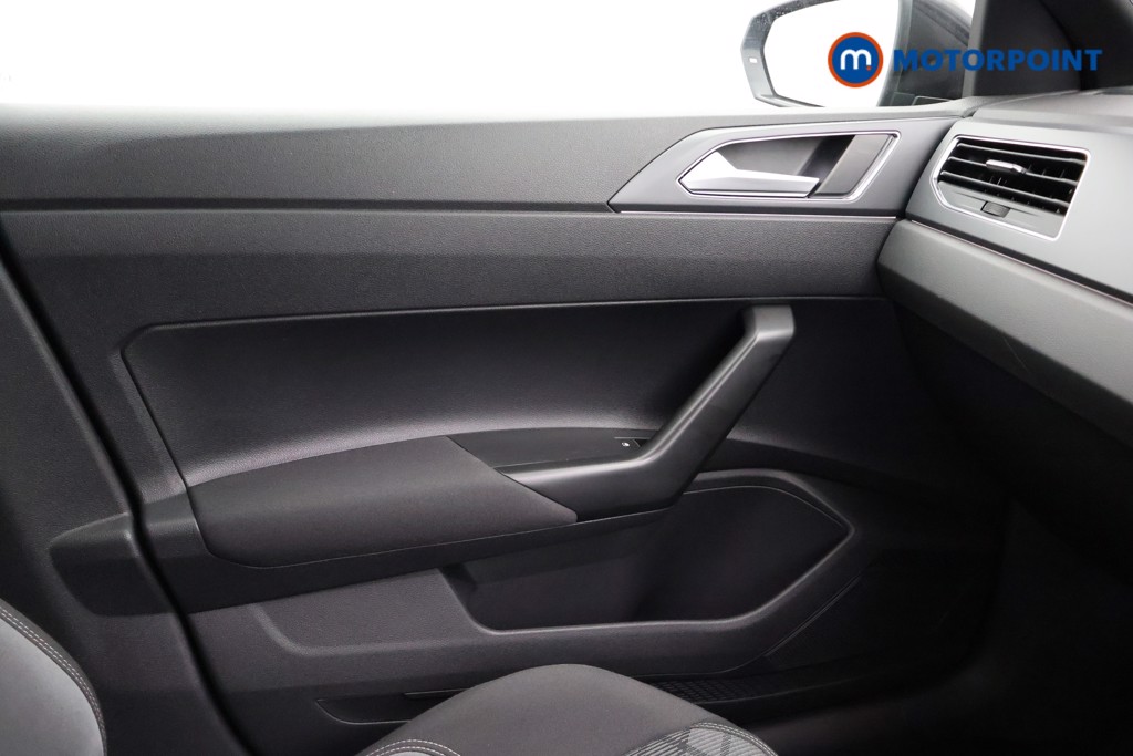 Volkswagen Polo R-Line Manual Petrol Hatchback - Stock Number (1646266) - 11th supplementary image