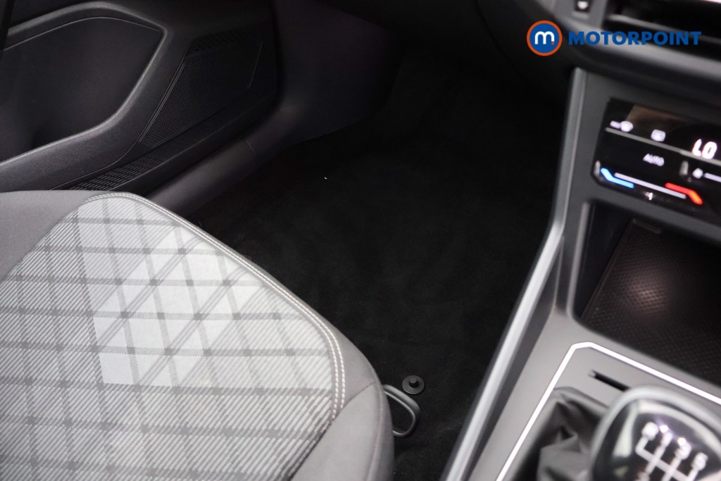 Volkswagen Polo R-Line Manual Petrol Hatchback - Stock Number (1646266) - 12th supplementary image