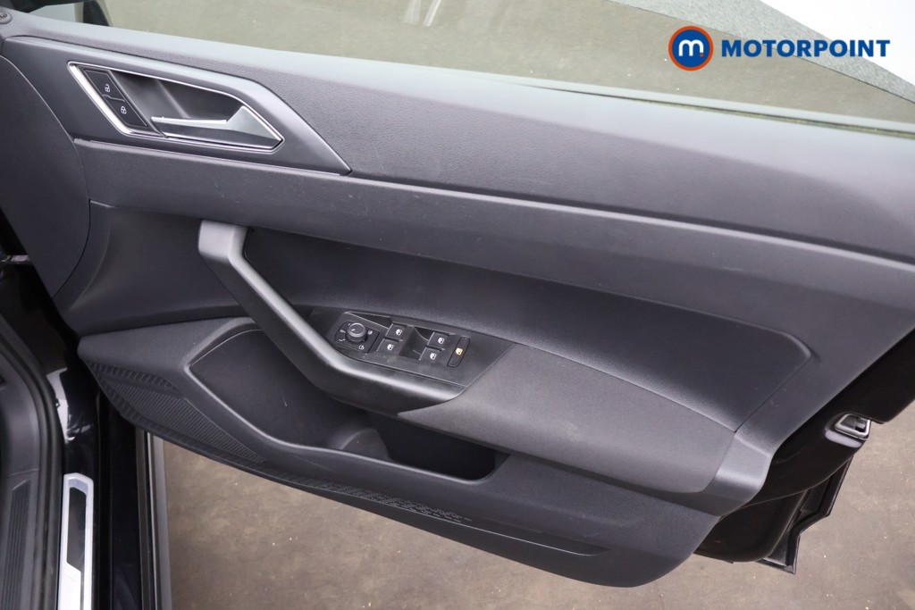 Volkswagen Polo R-Line Manual Petrol Hatchback - Stock Number (1646266) - 14th supplementary image