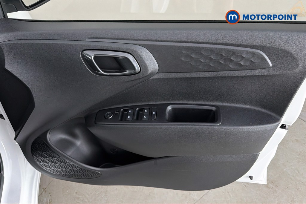 Hyundai I10 Premium Automatic Petrol Hatchback - Stock Number (1646453) - 19th supplementary image