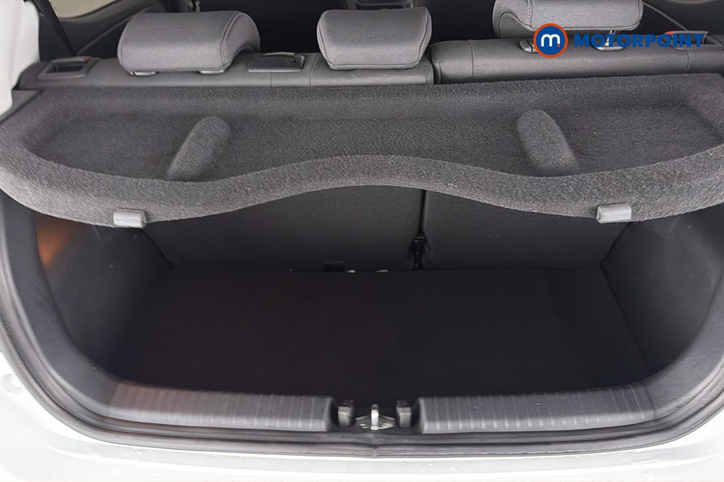 Hyundai I10 Premium Automatic Petrol Hatchback - Stock Number (1646453) - 33rd supplementary image