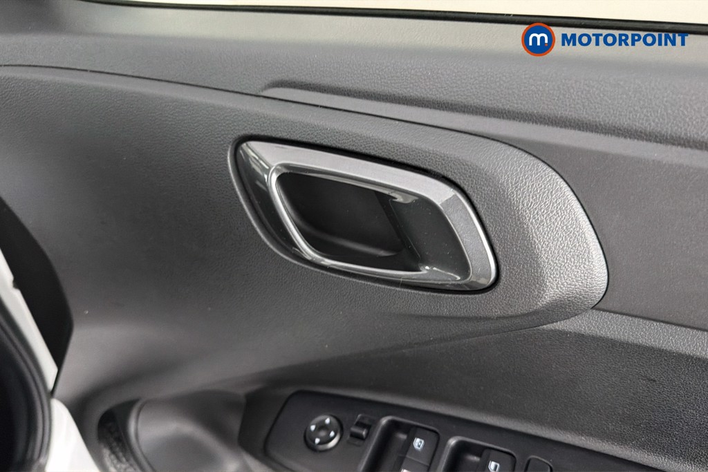 Hyundai I10 Premium Automatic Petrol Hatchback - Stock Number (1646453) - 42nd supplementary image