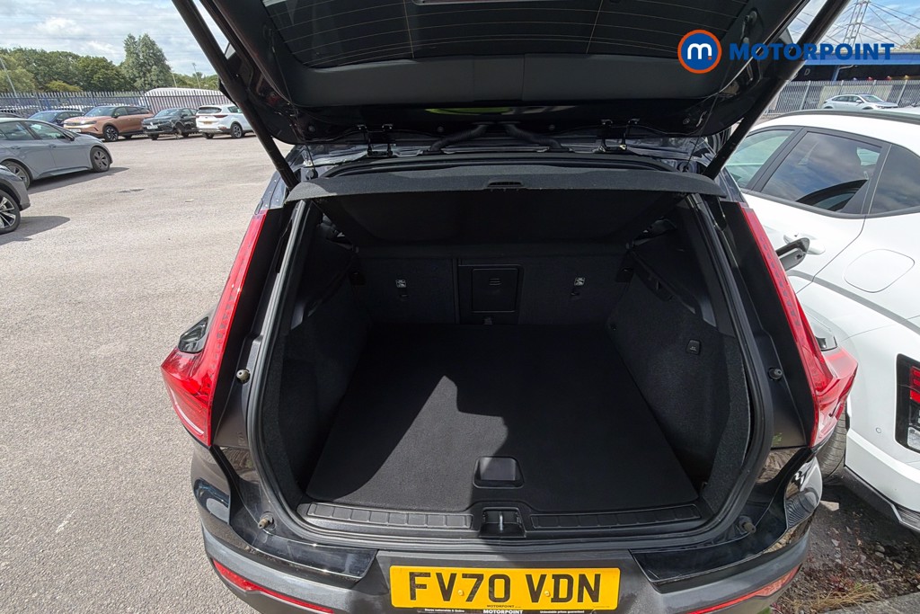 Volvo Xc40 R Design Manual Petrol SUV - Stock Number (1647895) - 33rd supplementary image