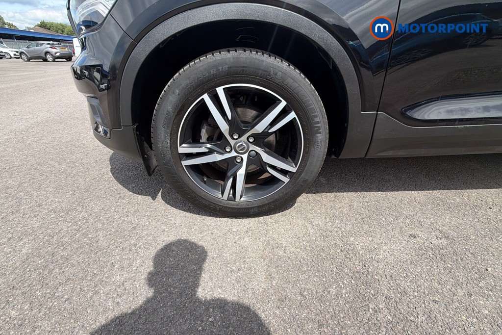 Volvo Xc40 R Design Manual Petrol SUV - Stock Number (1647895) - 41st supplementary image