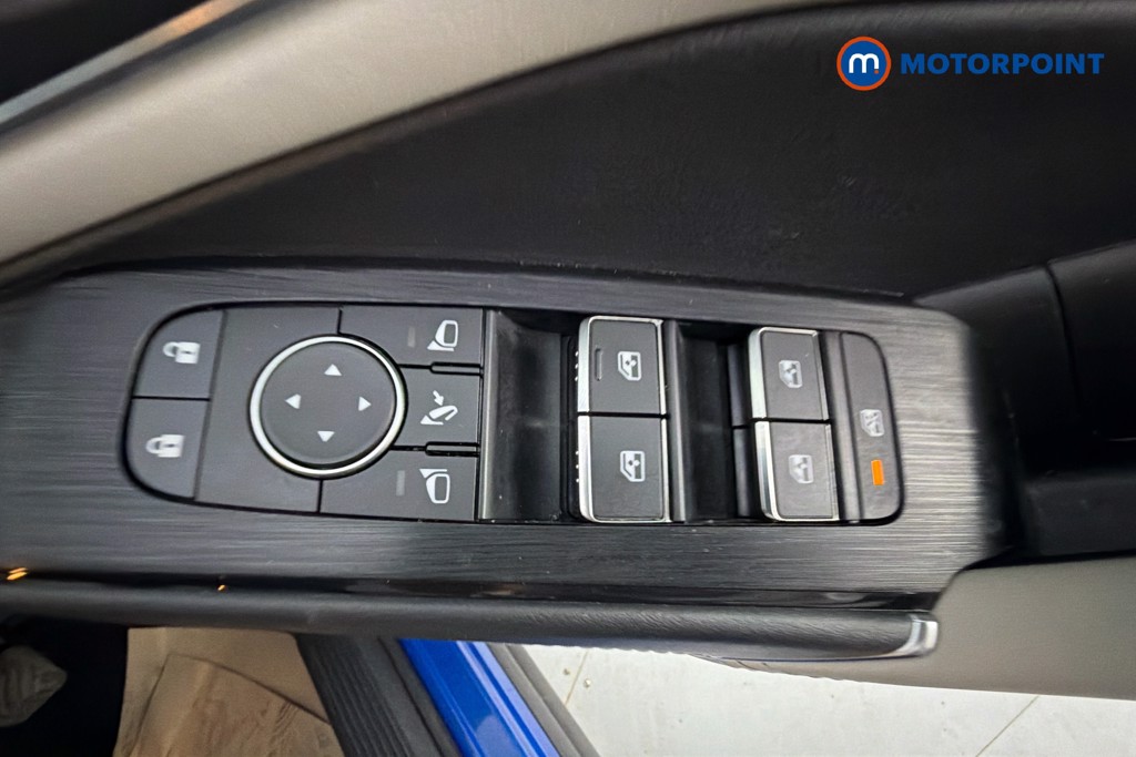 Nissan Qashqai Tekna Automatic Petrol-Electric Hybrid SUV - Stock Number (1649296) - 20th supplementary image