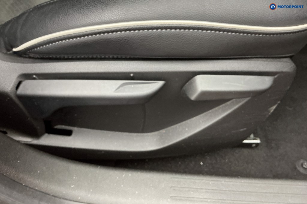 Renault Clio S Edition Automatic Petrol-Electric Hybrid Hatchback - Stock Number (1649697) - 22nd supplementary image